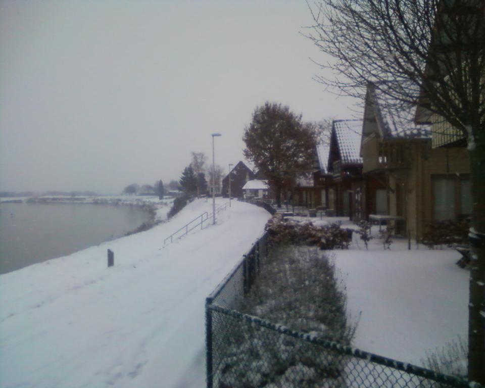 Chalet La Meuse Maaseik Quarto foto